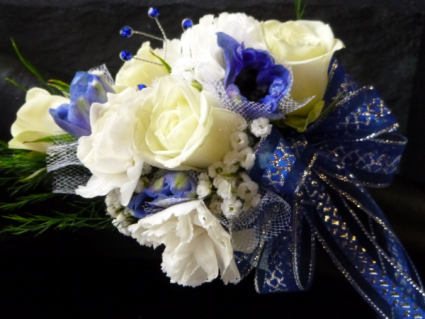 Mini-carnation, Spray Rose Corsage