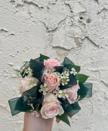 Mini Pink Roses & Hunter Green 