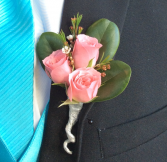 Mini Rose (Light Pink) Boutonniere