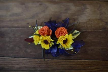 MINI SUNFLOWERS WITH LOTS OF COLOR 