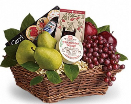 Calgary Artisan Fruit & Gourmet Basket Gift basket