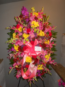 MIXED SPRING COLOR SPRAY STANDING SPRAY