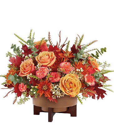 Modern Copper Centerpiece in Winnipeg, MB | CHARLESWOOD FLORISTS