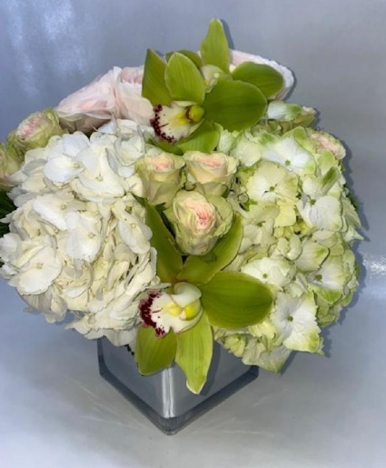 modern elegance  CENTERPIECE