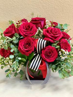 Modern Romance Compact Dozen Rose Arrangement