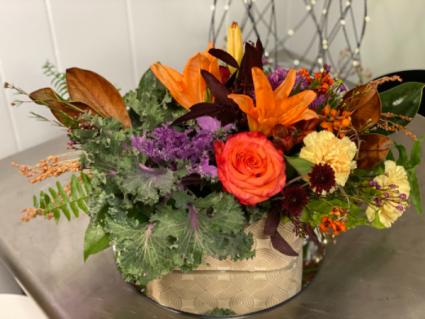 Modern Table Fresh cut in keepsake dish