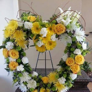 Mom and Pop's Open Heart in Ventura, CA | Mom And Pop Flower Shop