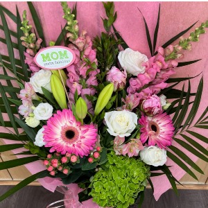 Mom your fabulous Pretty pink bouquet