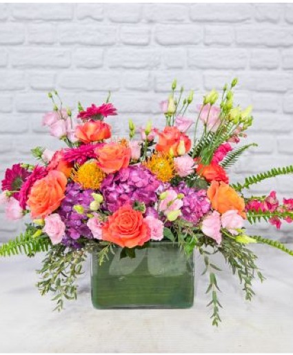 MOM'S FAVORITE Vase Arrangement