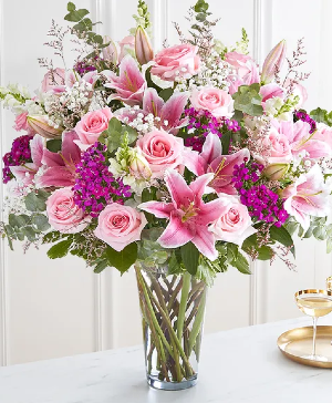 Monumental arrangement in pink tones arrangement