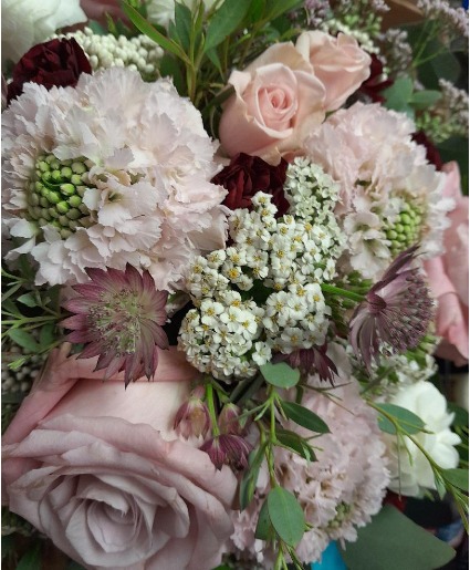 Moody Mauves and Plums Handheld bridal bouquet