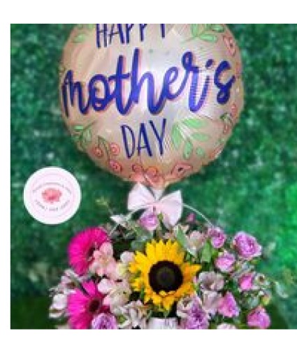 Mother's Day Basket with balloon 