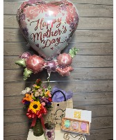 Mother's Day Cut Flower Bundle with bath bombs 