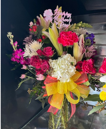 Mother's day Designer's Choice Glass vase arrangement