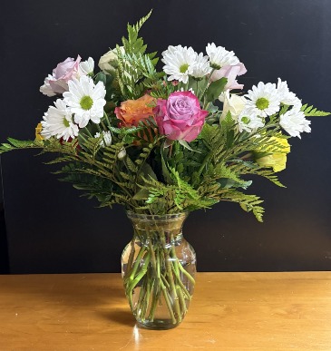 Mother's Day Rose Special vase of cut flowers in Olney, IL | OLNEY GREENHOUSES LLC.