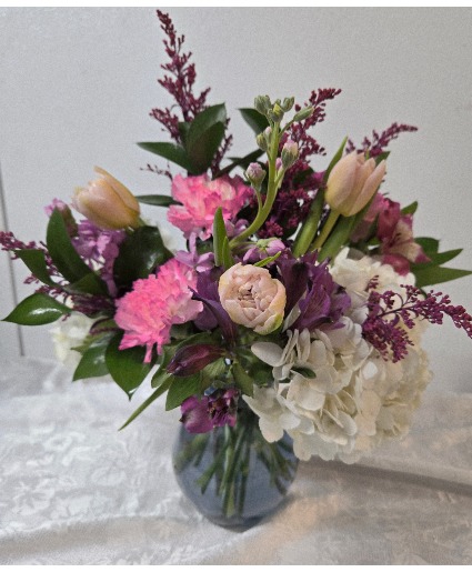 Mother's Love Bouquet Fresh Flowers in Blue Glass Vase(Flower Colors subject to Change)