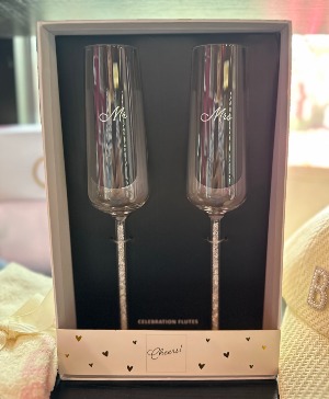 Mr. & Mrs. Champagne Flutes 