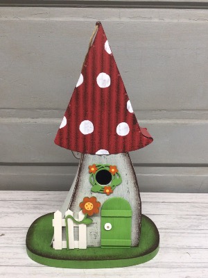 Mushroom Birdhouse 