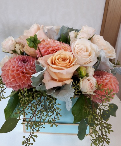 My Sweet Peach  Gift Box Arrangement 