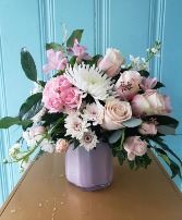 BLUSHING GEM FRESH ARRANGEMENT