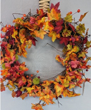NFS-Perm9   Mini Maple Leaf Wreath SC ARTIFICIAL (SILK)