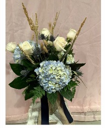 Nissequogue  Vase Arrangement