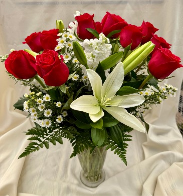 Not Just Roses  in Medfield, MA | Lovell's Florist, Greenhouse & Nursery