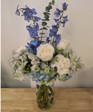 Ocean blues  local mesa flower delivery 
