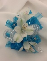 OCEAN WAVE PROM CORSASGE