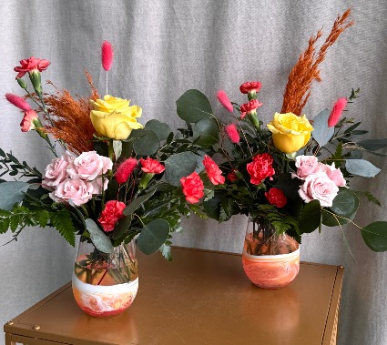 SUNSET OCEAN WINE GLASS SET FLOWER ARRANGEMENT