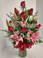 one dozen Ladies Favorite  Roses and Stargazers  Top Seller!