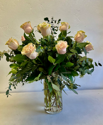 One Dozen Pink Roses 