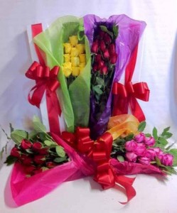 One Dozen Roses Boxed Roses