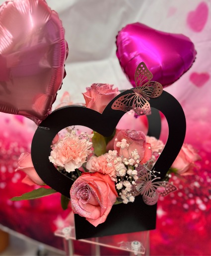 Open your heart Flower arrangement 