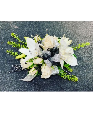 ORCHIDS & ROSE WRIST prom