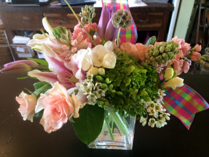 Out of the Ordinary  vase arrangemant