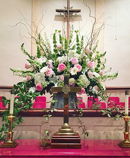 Overflowing Gardens Table Arrangement