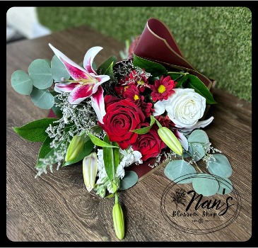 P.S. I Love You Wrapped Bouquet in Bryan, TX | NAN'S BLOSSOM SHOP