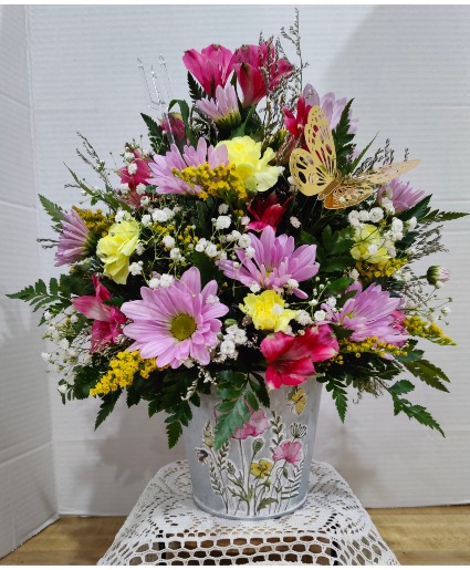 Pail of Petals for Mom Mother's Day
