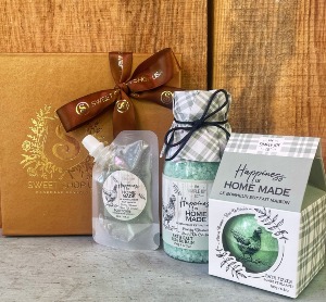 Pamper Me Gift Basket