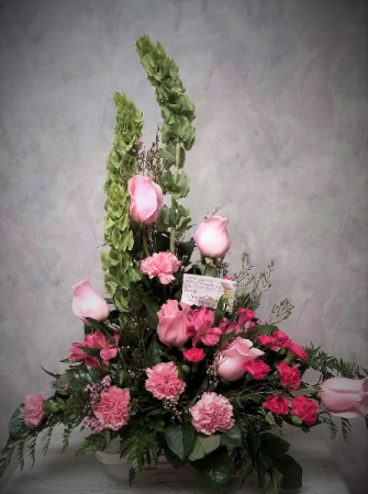 Passionate pink stylized pink arrangement