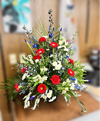 FLOWERLAND Stars & Stripes Centerpiece 