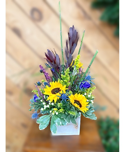 FLOWERLAND Sunflower Groove Arrangement 