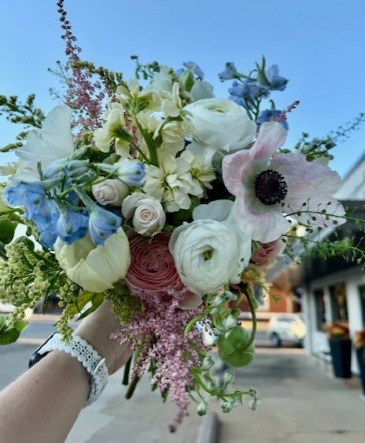 Pastel Hand-Tied  Bouquet in Denison, TX | JUDY'S FLOWER SHOPPE