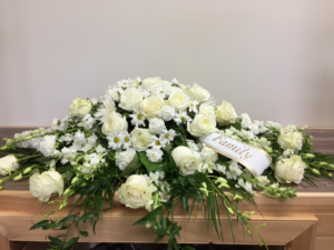S-CS12Peaceful memorial Casket spray