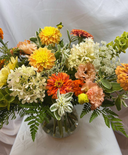 Peach Perfect - Weekly local special Vase Arrangement 
