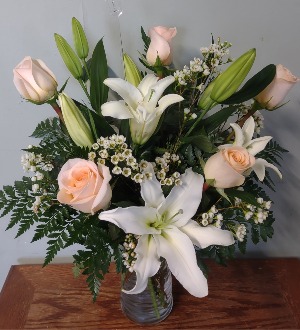Peaches & Cream Fresh Arrangement