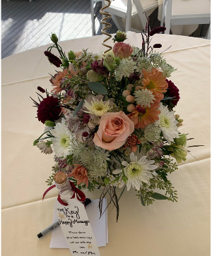 Peaches & Cream hint burgundy Centerpiece