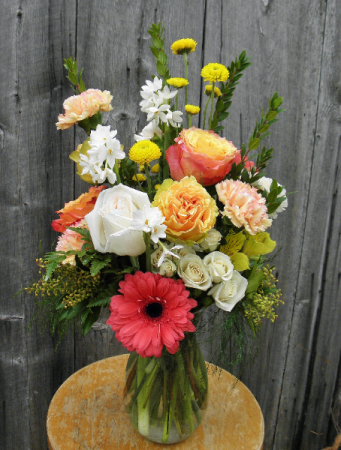 Peachy Keen  Fresh Flowers 