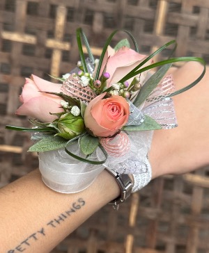 Peachy Loops Corsage